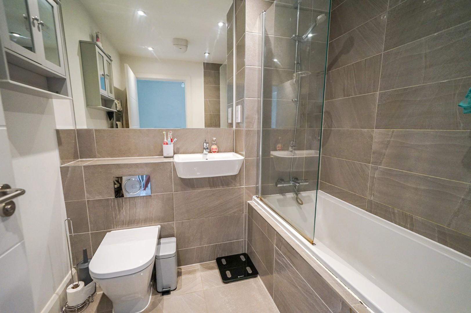 Liddell Way, Leighton Buzzard Quarters Estate Agents